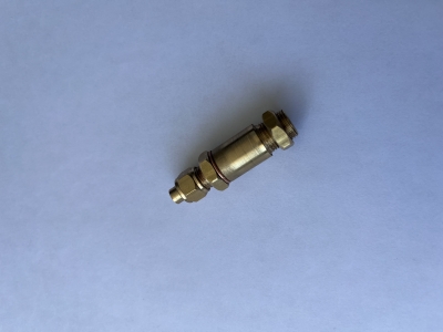 Sniffing valve